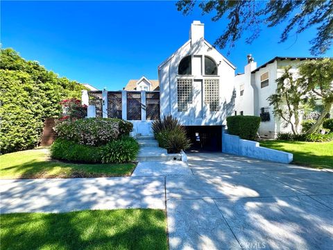 Photo of 8427 W. 4th St St, Los Angeles, CA 90048 (MLS # OC26061646)