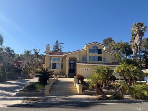 Photo of 3243 Yardley PL, Simi Valley, CA 93063 (MLS # CV26146629)