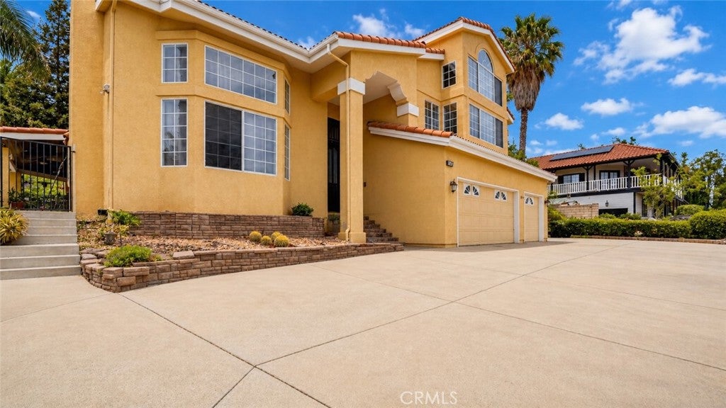 3243 Yardley