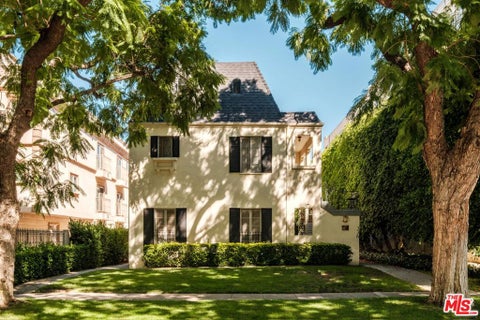 Photo of 336 N Palm Drive, Beverly Hills, CA 90210 (MLS # 26993755)