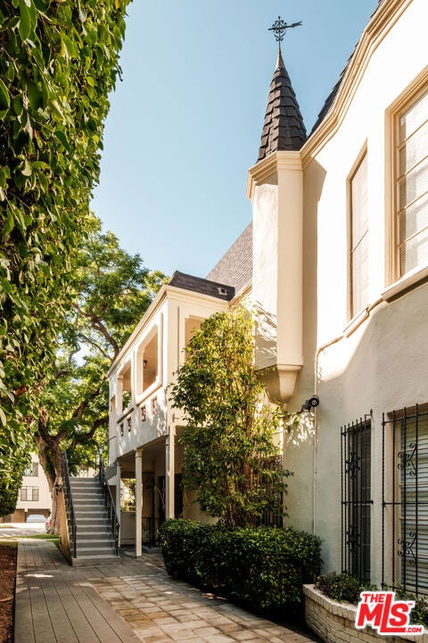Photo of 336 N Palm Drive, Beverly Hills, CA 90210 (MLS # 26993755)