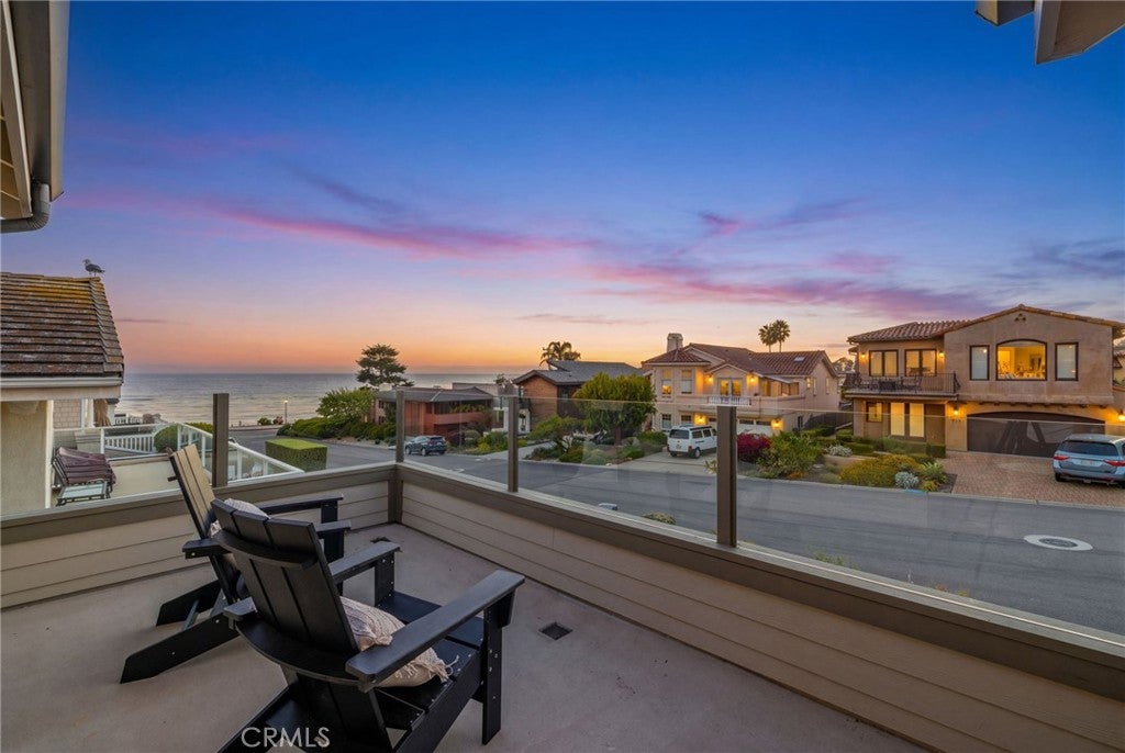 251 Vista Del Mar Avenue