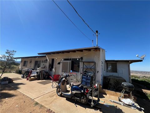 Photo of 20474 Gemmill Rd, Apple Valley, CA 92308 (MLS # CV26078176)