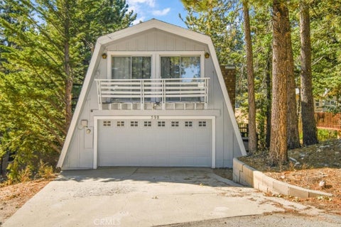 Photo of 598 Dahlia Drive, Green Valley Lake, CA 92341 (MLS # OC26034074)