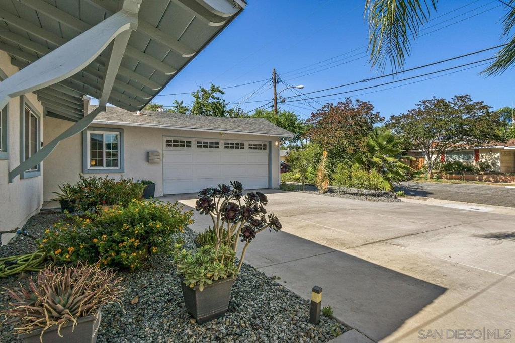 6212 Lake Ariana Ave