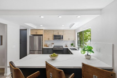 Tiny photo for 405 Clearview Drive, Los Gatos, CA 95032 (MLS # ML82054909)