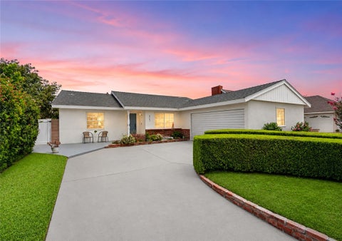 Photo of 6101 Killarney AVE, Garden Grove, CA 92845 (MLS # PW26144769)