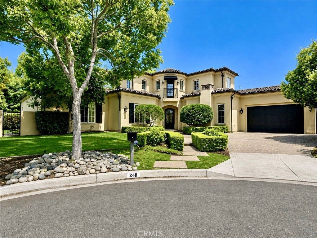 2411 Doolittle Avenue