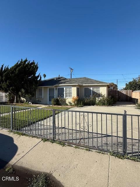Photo of 167 HUGHES Drive, Oxnard, CA 93033 (MLS # V1-32937)