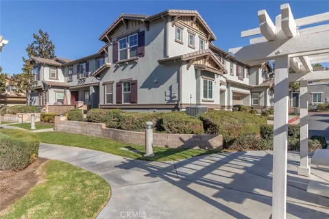MLS: IG26141798