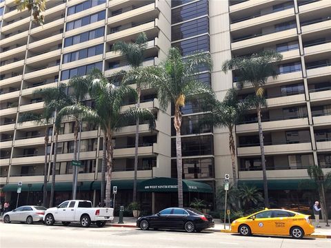 Photo of 600 W 9th St #1114, Los Angeles, CA 90015 (MLS # TR25245743)