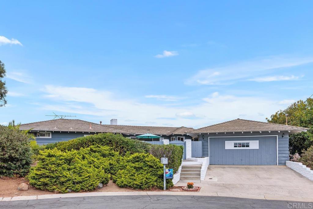 3450 Camden Circle