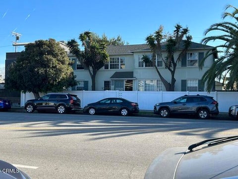 Photo of 414 Grand Boulevard, Los Angeles, CA 90291 (MLS # P1-28865)