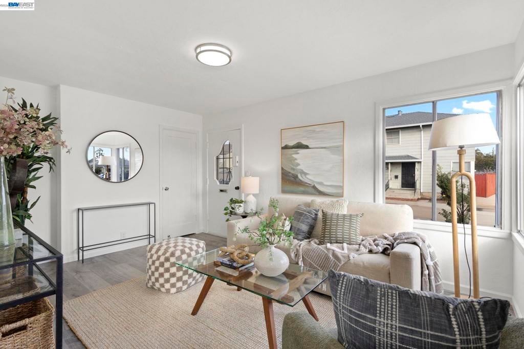 1815 Second Street