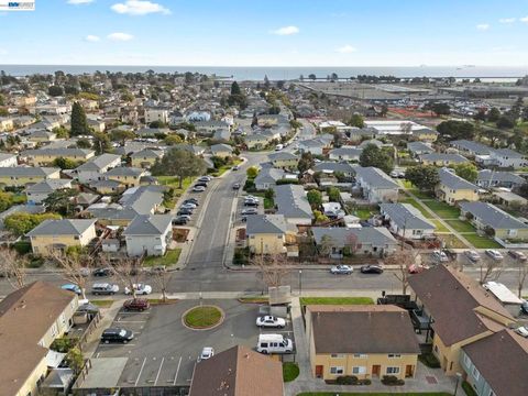 Tiny photo for 1815 Second Street, Alameda, CA 94501 (MLS # 41137326)