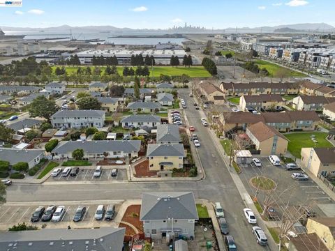 Tiny photo for 1815 Second Street, Alameda, CA 94501 (MLS # 41137326)