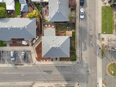 Tiny photo for 1815 Second Street, Alameda, CA 94501 (MLS # 41137326)