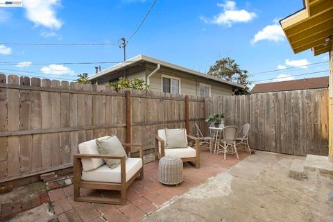 Tiny photo for 1815 Second Street, Alameda, CA 94501 (MLS # 41137326)