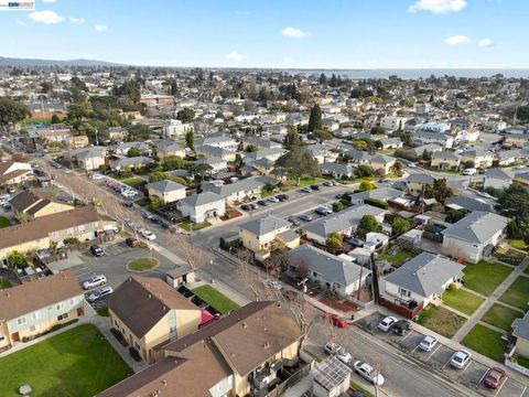Tiny photo for 1815 Second Street, Alameda, CA 94501 (MLS # 41137326)