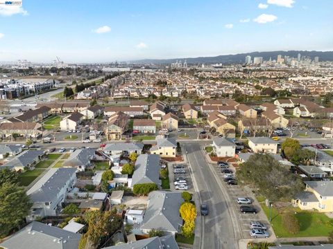 Tiny photo for 1815 Second Street, Alameda, CA 94501 (MLS # 41137326)