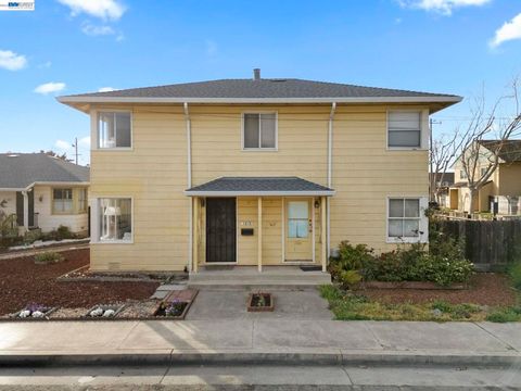 Photo of 1815 Second Street, Alameda, CA 94501 (MLS # 41137326)