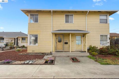 Tiny photo for 1815 Second Street, Alameda, CA 94501 (MLS # 41137326)