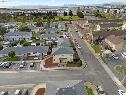 Tiny photo for 1815 Second Street, Alameda, CA 94501 (MLS # 41137326)