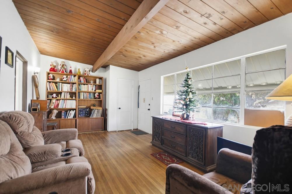 La Mesa - Residential