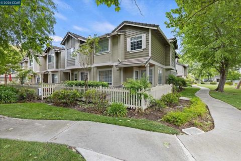 Photo of 6521 Nottingham Pl Pl #111, Dublin, CA 94568 (MLS # 41130966)