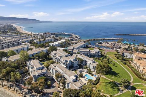 Photo of 240 The #310, Redondo Beach, CA 90277 (MLS # 26660819)