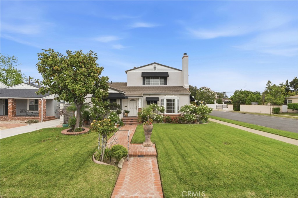 1820 Edgewood Drive
