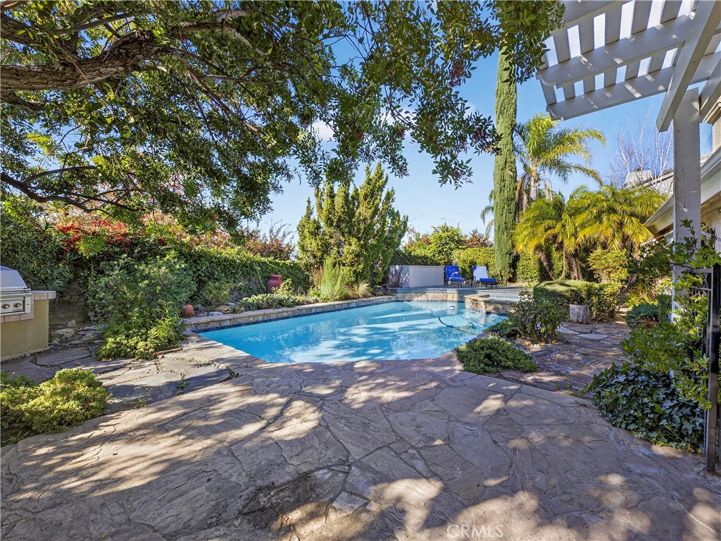 Ivywood (IVYW) - Residential