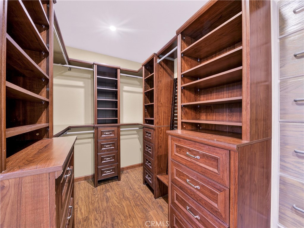 Ivywood (IVYW) - Residential