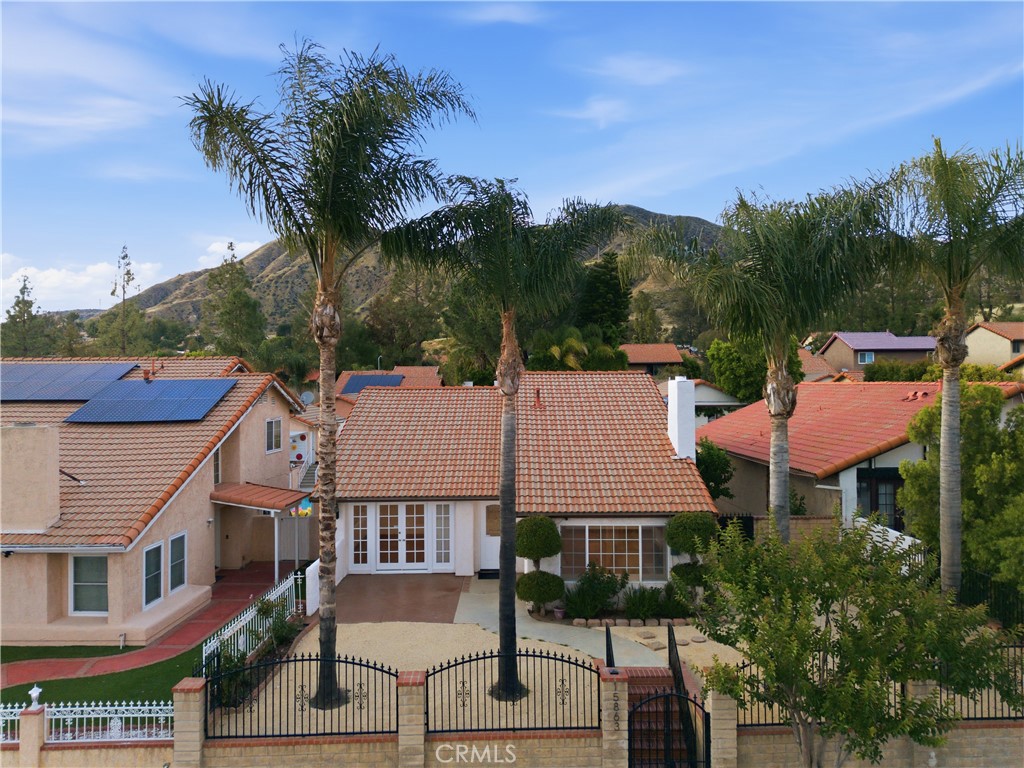 15863 foothill
