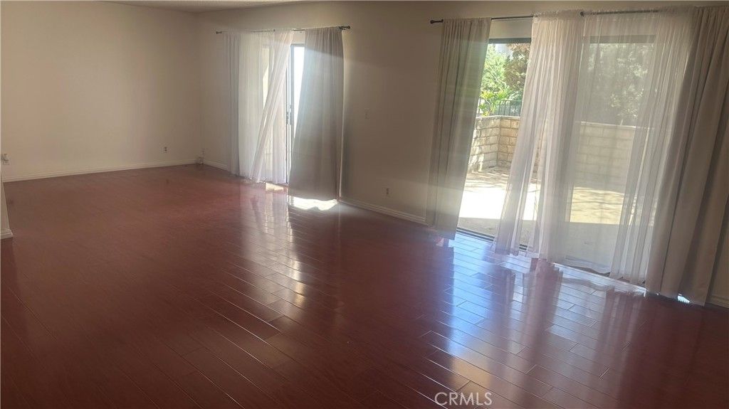 Photo of 1401 Valley View St Rd #129, Glendale, CA 91202 (MLS # GD26045352)