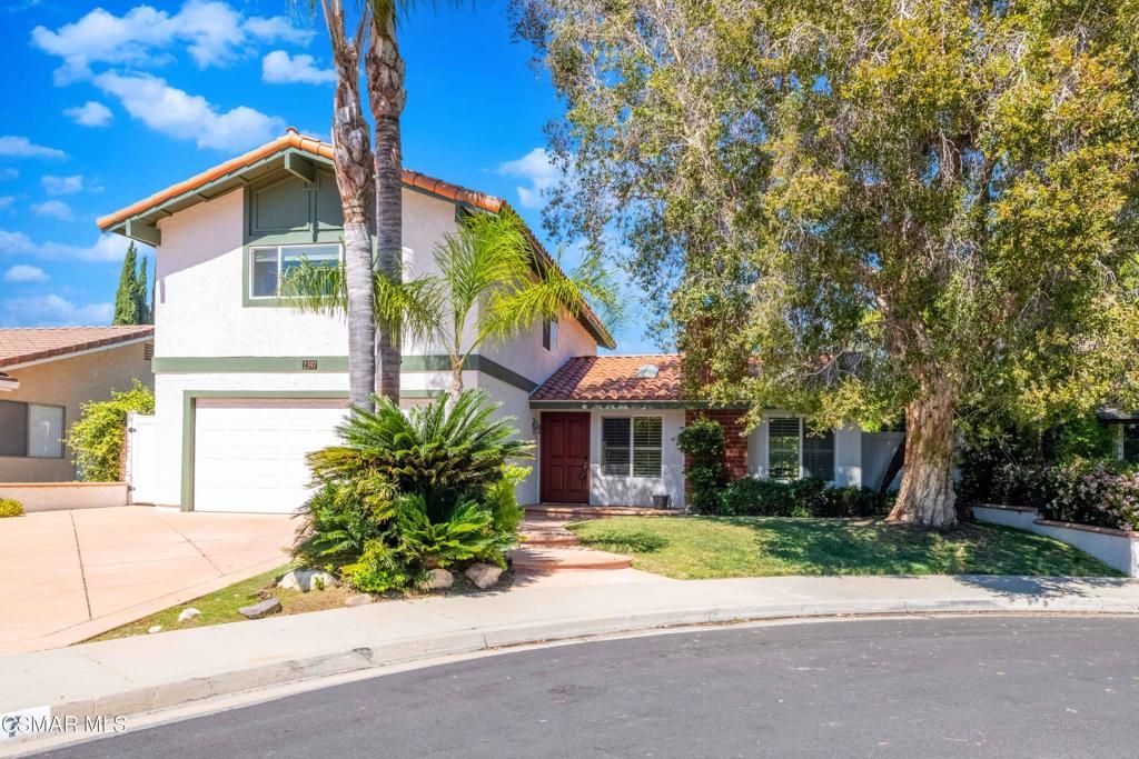 Photo of 2397 Laurelpark Court, Thousand Oaks, CA 91362 (MLS # 226000640)