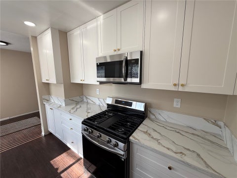 Photo of 256 Euclid Place #B, Upland, CA 91786 (MLS # CV25173689)