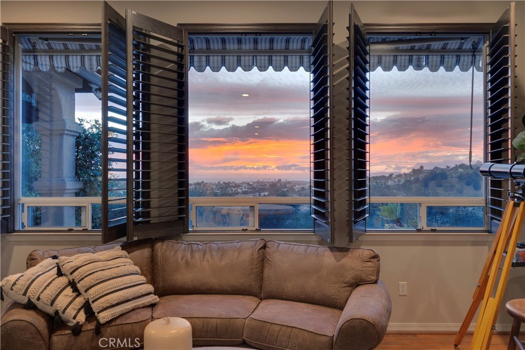 PROPERTIES 2 Paseo Ladera