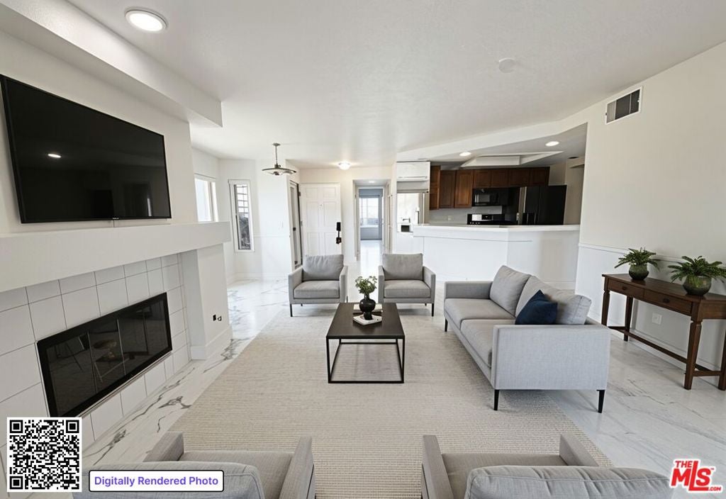 5976 Paseo Encantada