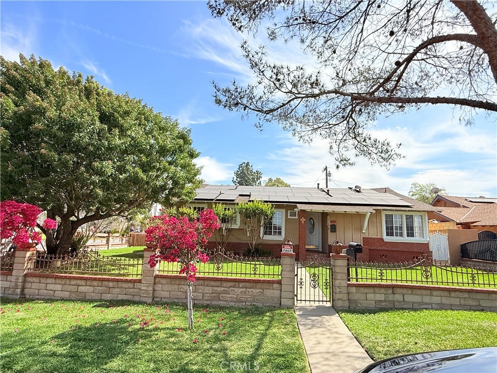 1228 S Auburn Dr