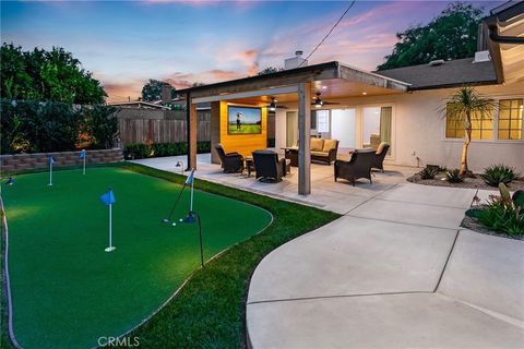 Photo of 7741 Variel Avenue, Canoga Park, CA 91304 (MLS # SR26070658)