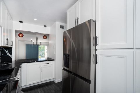 5700 Baltimore Drive 16 La Mesa CA 91942