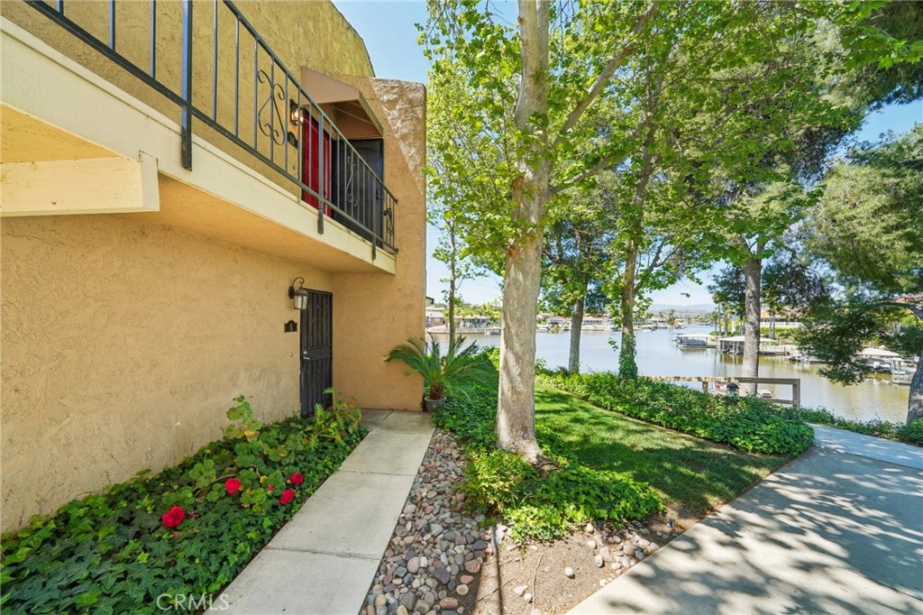 24319 Canyon Lake Drive 10