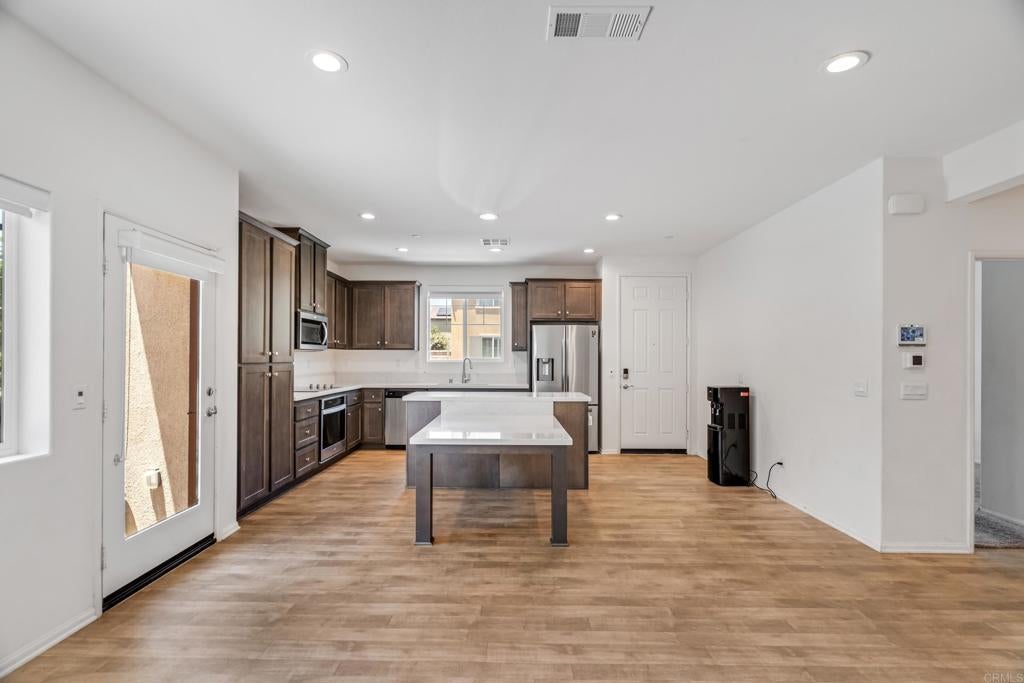 5474 Starlight Pl