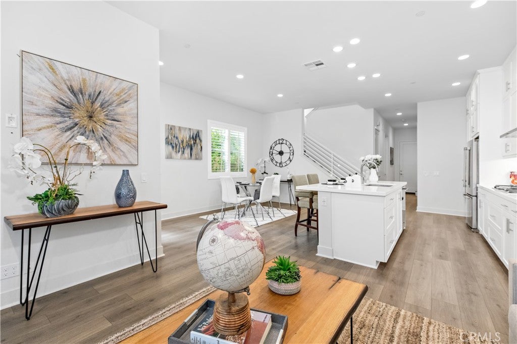 121 Novel, Irvine CA 92618 - Photo 7