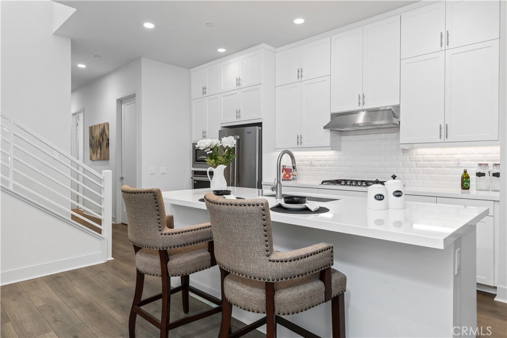 121 Novel, Irvine CA 92618 - Photo 11