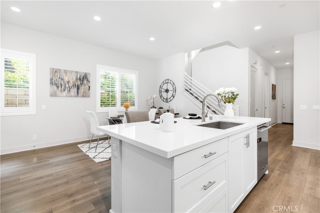 121 Novel, Irvine CA 92618 - Photo 12