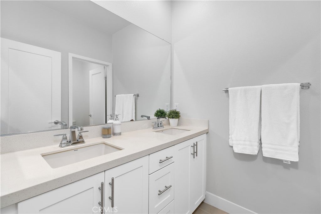 121 Novel, Irvine CA 92618 - Photo 24