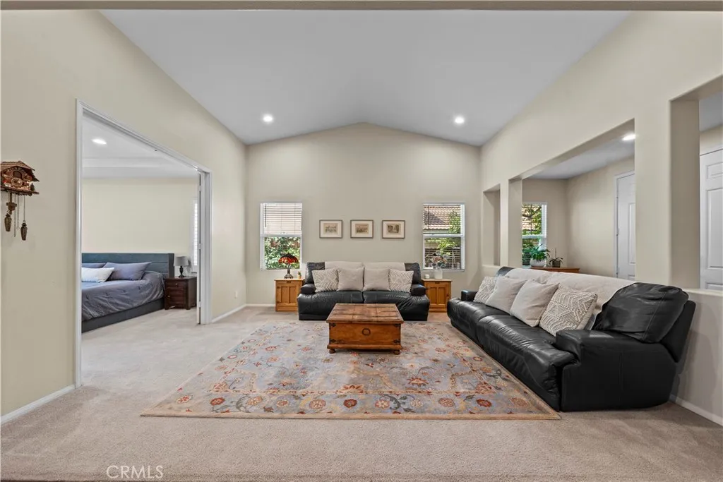 Temecula, California 92592, United States, 4 Bedrooms Bedrooms, ,3 BathroomsBathrooms,Residential,Active,173595