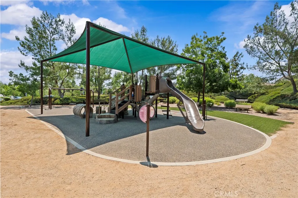 Temecula, California 92592, United States, 4 Bedrooms Bedrooms, ,3 BathroomsBathrooms,Residential,Active,173595